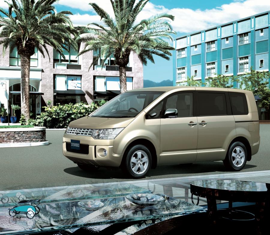  Mitsubishi Delica D:5 2007 года  (фото 17 из 31)